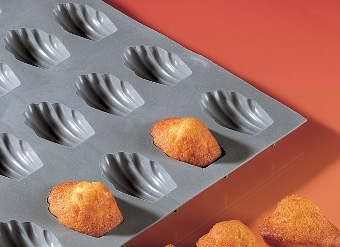 De Buyer Elastomoule Silicone Mould - 8 Madeleine Portions